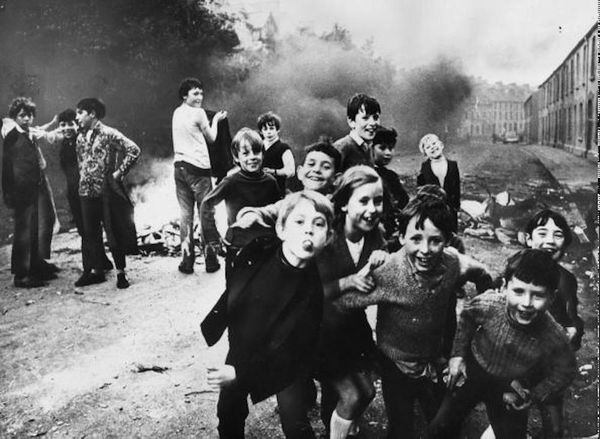 FEU SUR L’ÉCOLE BOURGEOISE! Matériaux pour une critique de l’École - Partie 1